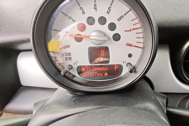 Used MINI 2011 1.6L COOPER Fun Odometer Close Up