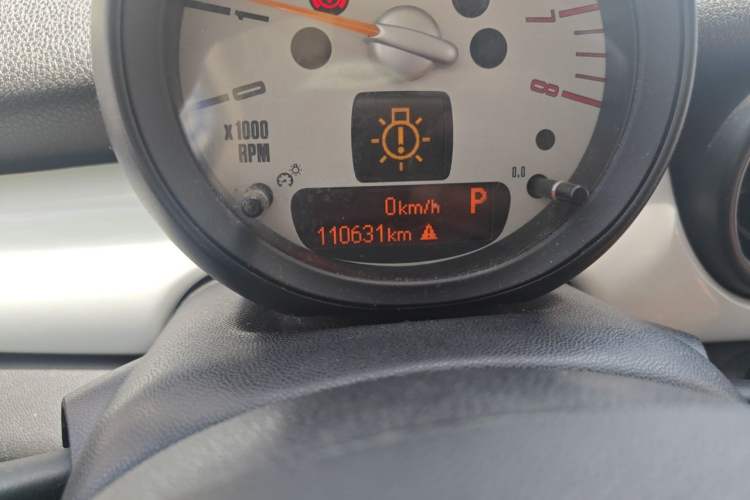 Used MINI 2011 1.6L COOPER Fun Odometer Close Up