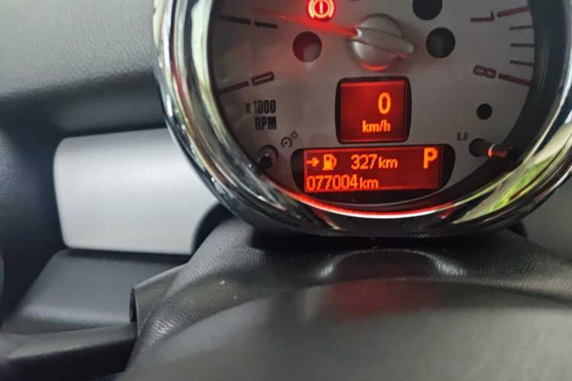 Used MINI 2011 1.6L COOPER Fun Odometer Close Up