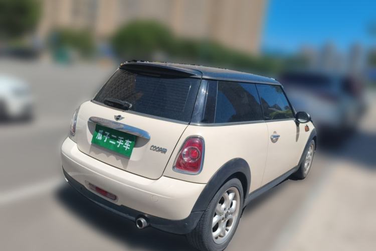 Used MINI 2011 1.6L COOPER Fun Rear Right 45 Deg