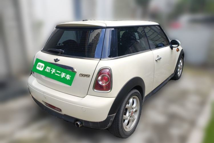 Used MINI 2011 1.6L COOPER Fun Rear Right 45 Deg