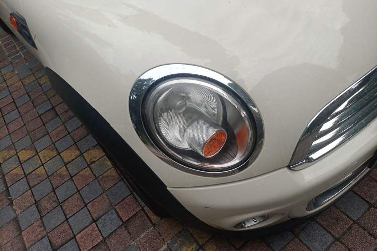 Used MINI 2011 1.6L COOPER Fun Right Front Headlight