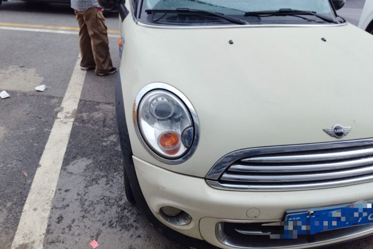 Used MINI 2011 1.6L COOPER Excitement Right Front Headlight
