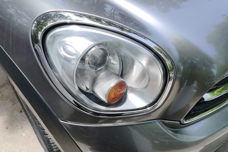 Used MINI 2011 1.6L COOPER Fun Right Front Headlight