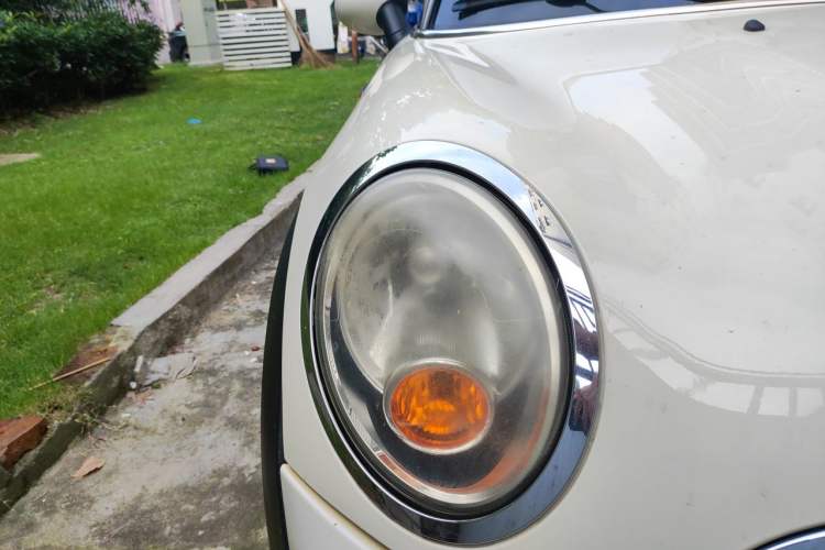 Used MINI 2011 1.6L COOPER Fun Right Front Headlight