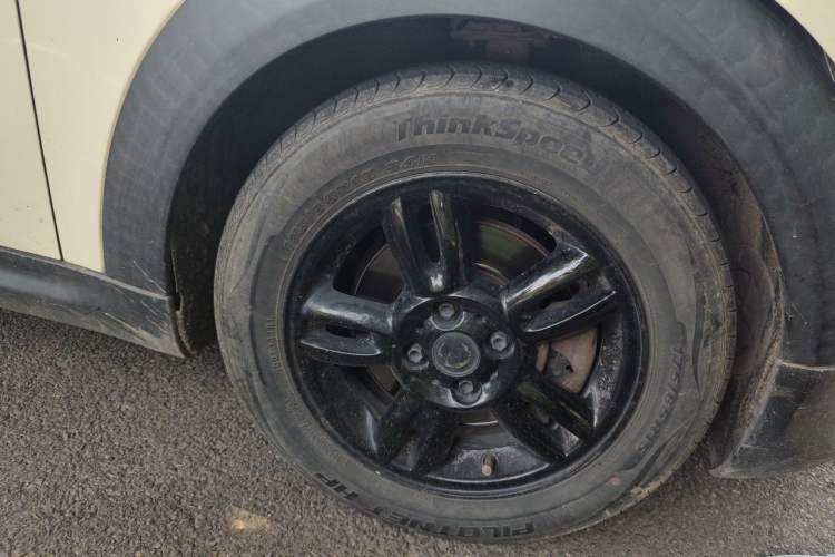 Used MINI 2011 1.6L ONE Right Front Wheel Hub