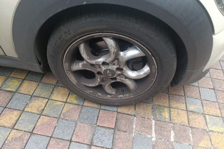 Used MINI 2011 1.6L COOPER Fun Right Front Wheel Hub