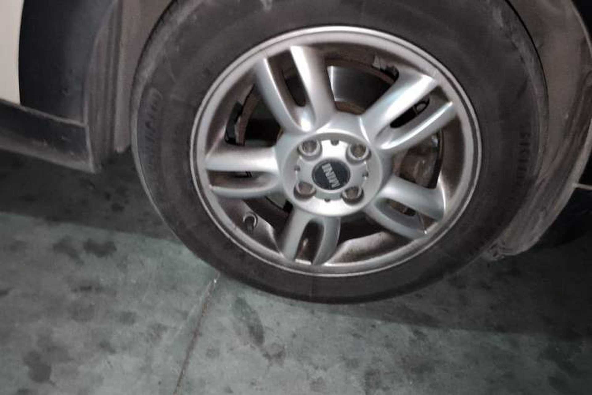 Used MINI 2011 1.6L ONE Right Front Wheel Hub