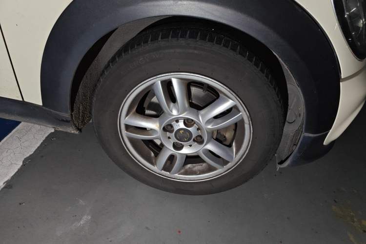Used MINI 2011 1.6L ONE Right Front Wheel Hub