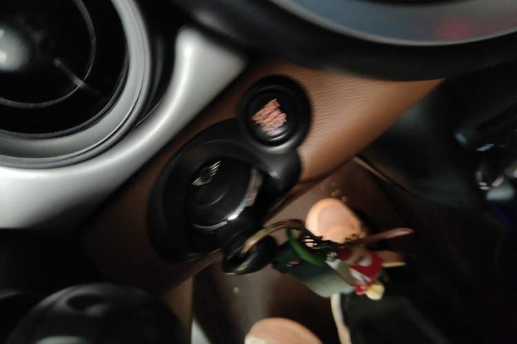 Used MINI 2011 1.6L COOPER Fun Vehicle Key