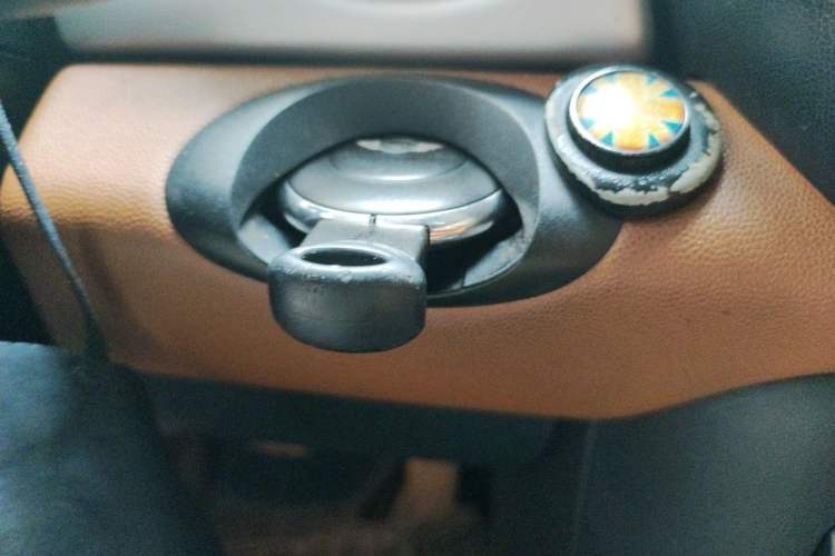 Used MINI 2011 1.6L COOPER Fun Vehicle Key