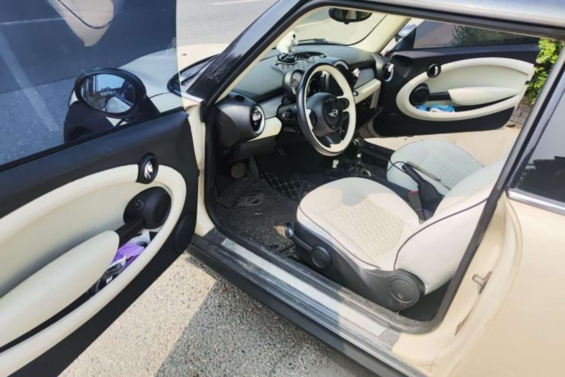 Used MINI 2011 1.6L ONE Driver Seat