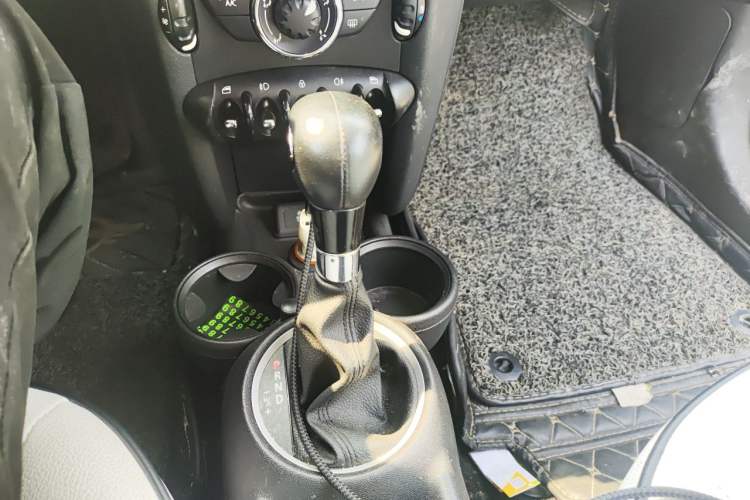 Used MINI 2011 1.6L ONE Gear Lever