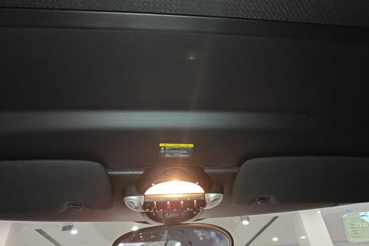 Used MINI 2011 1.6L COOPER Fun Headliner