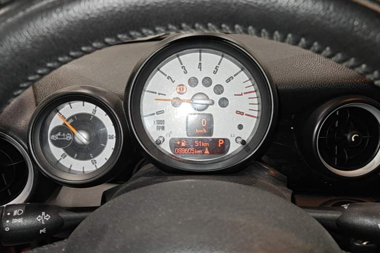 Used MINI 2011 1.6L COOPER Fun Instrument Cluster