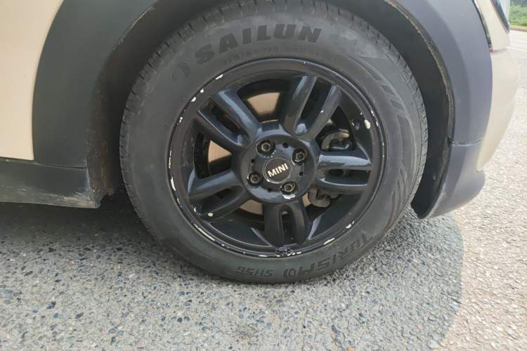 Used MINI 2011 1.6L ONE Right Front Wheel Hub