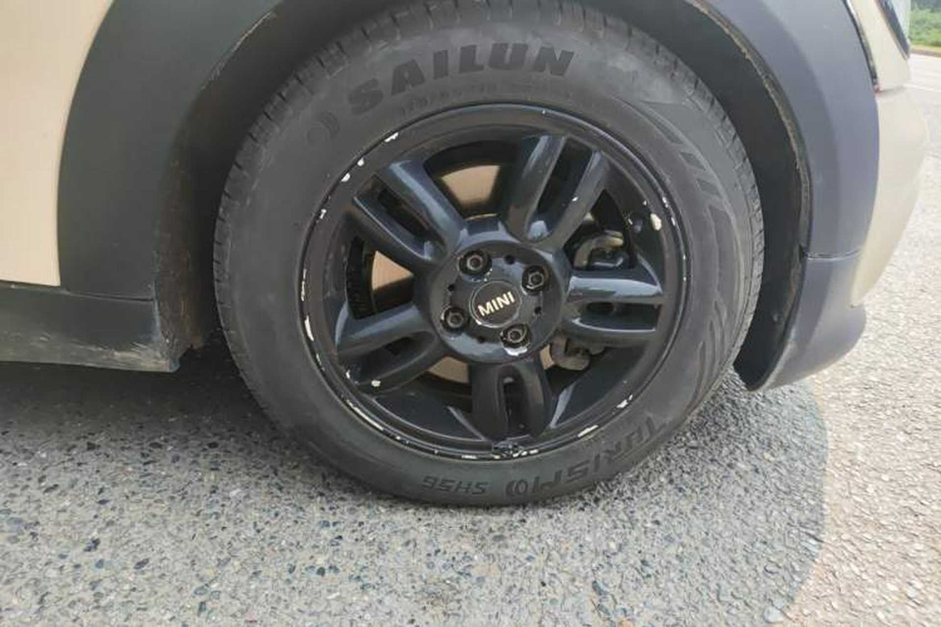 Used MINI 2011 1.6L ONE Right Front Wheel Hub