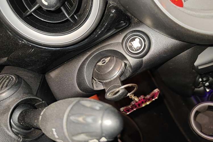Used MINI 2011 1.6L COOPER Fun Vehicle Key