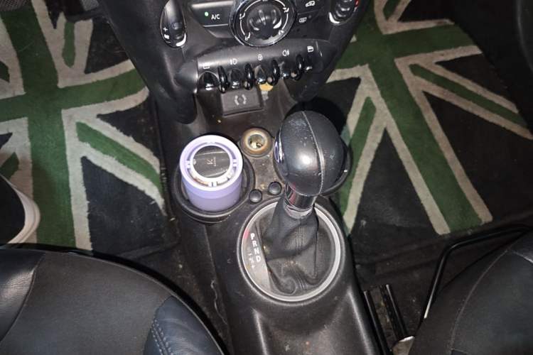 Used MINI 2012 1.6L COOPER Baker Street Gear Lever