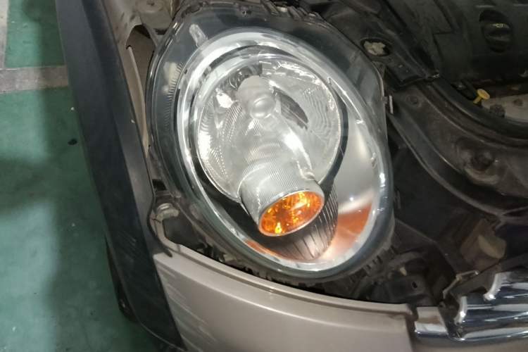 Used MINI 2012 1.6L COOPER Baker Street Right Front Headlight