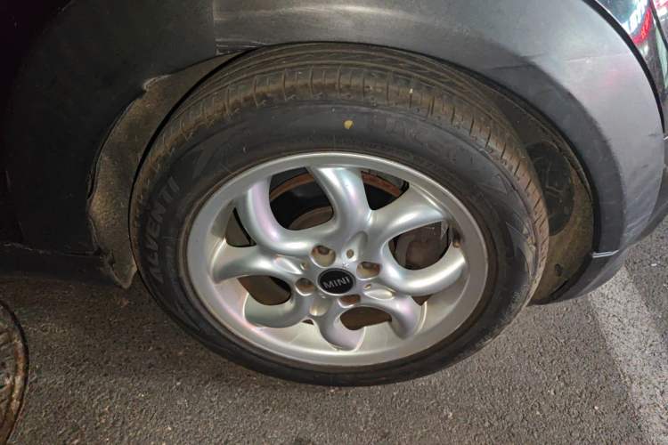 Used MINI 2012 1.6L COOPER Baker Street Right Front Wheel Hub
