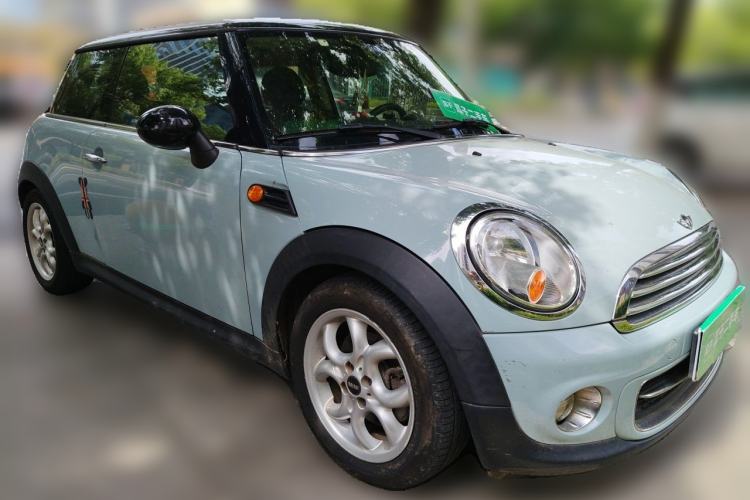 Used MINI 2012 1.6L COOPER Baker Street Front Right 45 Deg
