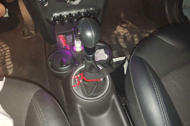 Used MINI 2012 1.6L COOPER Baker Street Gear Lever