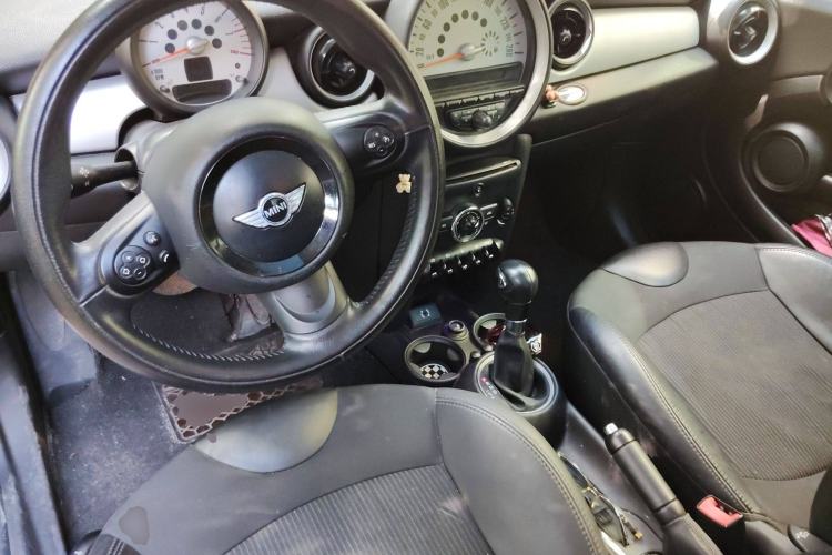 Used MINI 2012 1.6L COOPER Baker Street Interior 2