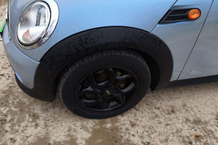 Used MINI 2012 1.6L COOPER Baker Street Left Front Wheel Hub