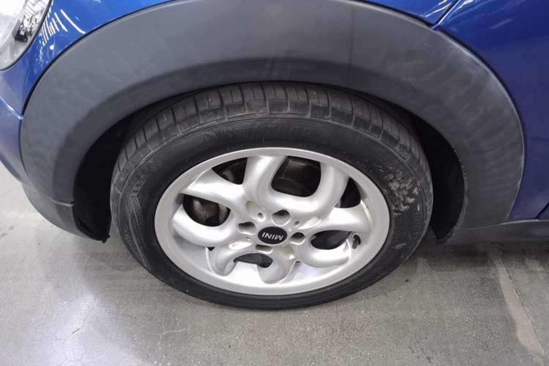 Used MINI 2012 1.6L COOPER Baker Street Left Front Wheel Hub