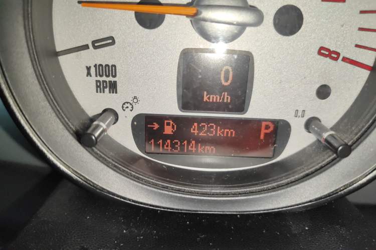 Used MINI 2012 1.6L COOPER Baker Street Odometer Close Up