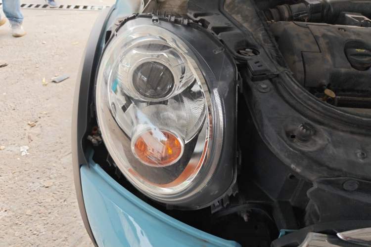 Used MINI 2012 1.6L COOPER Baker Street Right Front Headlight