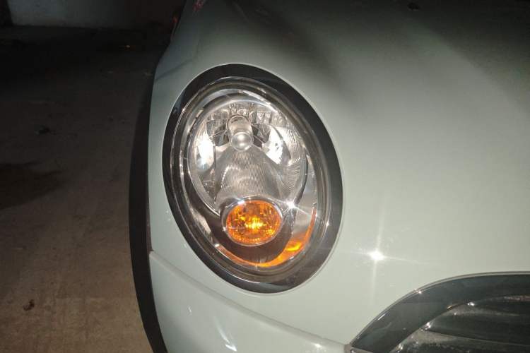 Used MINI 2012 1.6L COOPER Baker Street Right Front Headlight