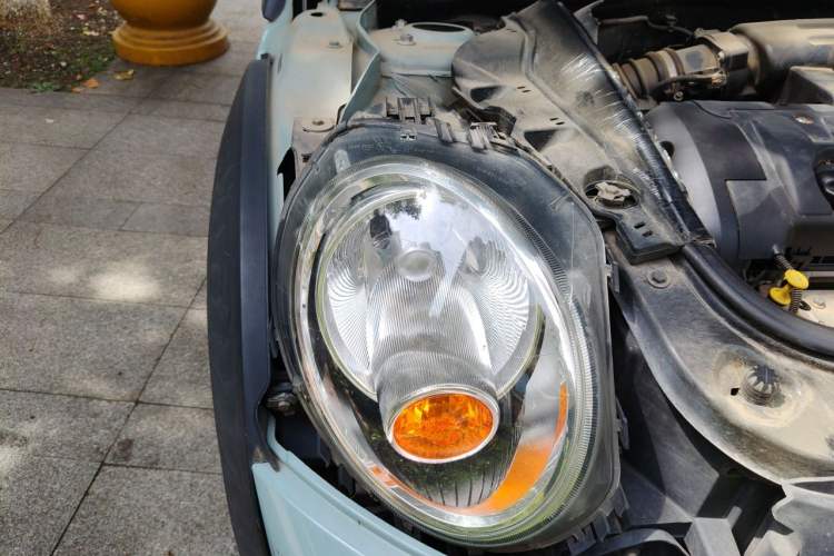 Used MINI 2012 1.6L COOPER Baker Street Right Front Headlight
