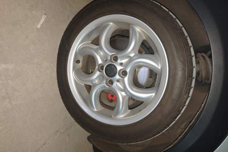 Used MINI 2012 1.6L COOPER Baker Street Right Front Wheel Hub