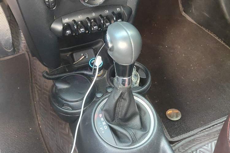 Used MINI 2012 1.6L COOPER Baker Street Gear Lever
