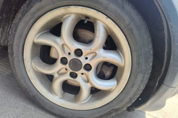 Used MINI 2012 1.6L COOPER Baker Street Right Front Wheel Hub