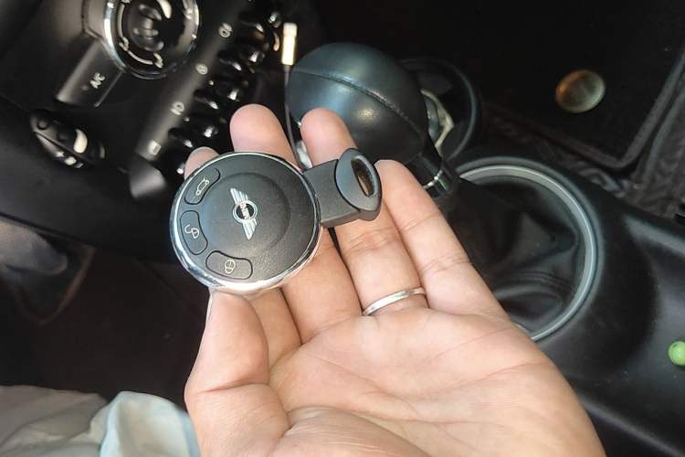 Used MINI 2012 1.6L COOPER Baker Street Vehicle Key