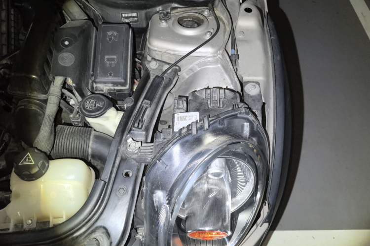 Used MINI 2012 1.6L ONE Baker Street Engine Bay Left
