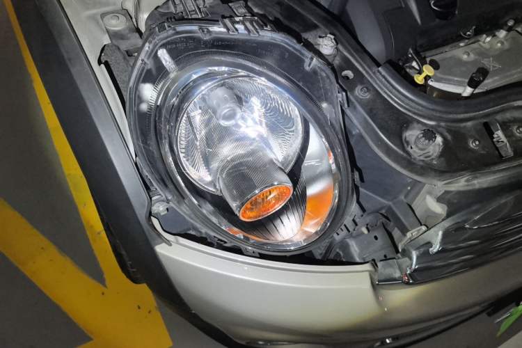 Used MINI 2012 1.6L ONE Baker Street Right Front Headlight