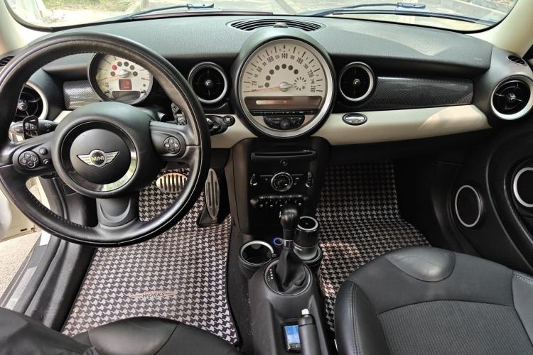 Used MINI 2012 1.6T COOPER S Fun Center Console