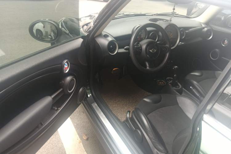 Used MINI 2012 1.6T COOPER S Bayswater Driver Seat