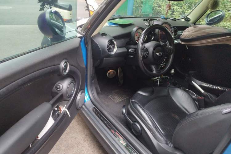 Used MINI 2012 1.6T COOPER S Bayswater Driver Seat