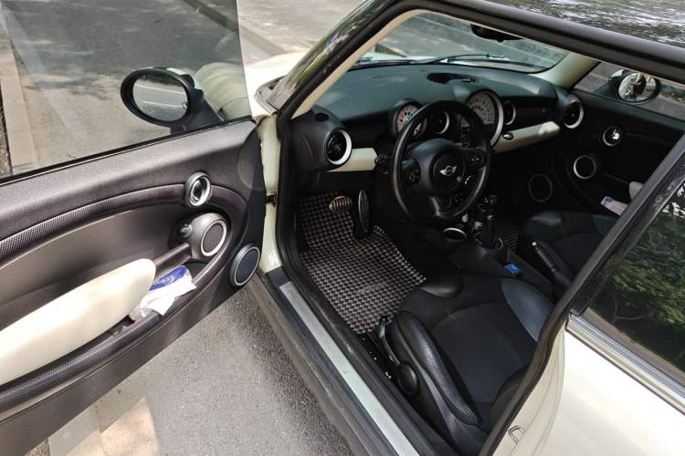 Used MINI 2012 1.6T COOPER S Fun Driver Seat