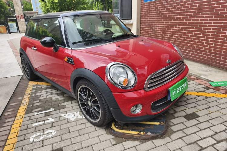 Used MINI 2012 1.6L COOPER Baker Street Front Right 45 Deg