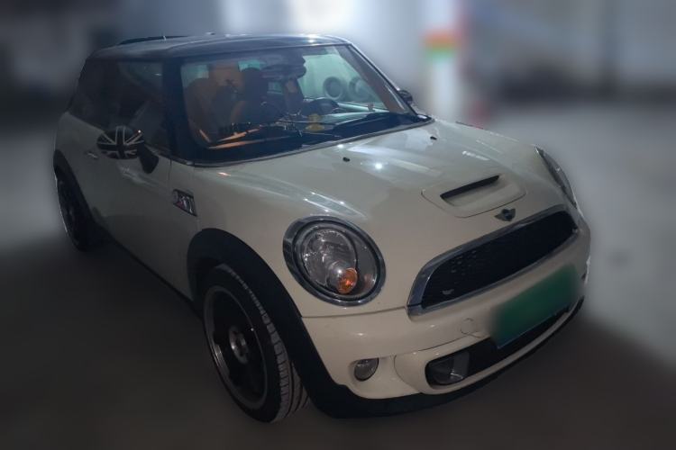 Used MINI 2012 1.6T COOPER S Fun Front Right 45 Deg
