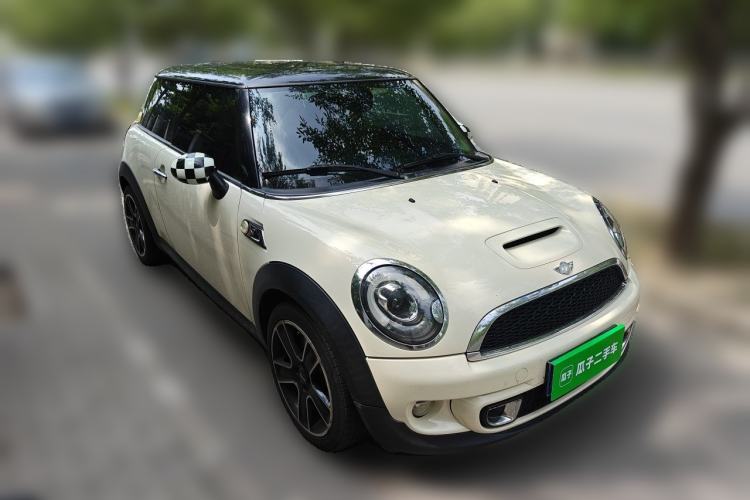 Used MINI 2012 1.6T COOPER S Fun Front Right 45 Deg