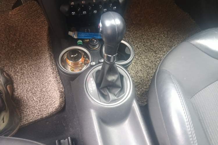 Used MINI 2012 1.6T COOPER S Bayswater Gear Lever
