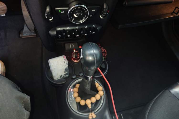 Used MINI 2012 1.6L COOPER Baker Street Gear Lever