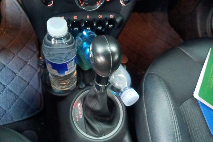Used MINI 2012 1.6L COOPER Baker Street Gear Lever